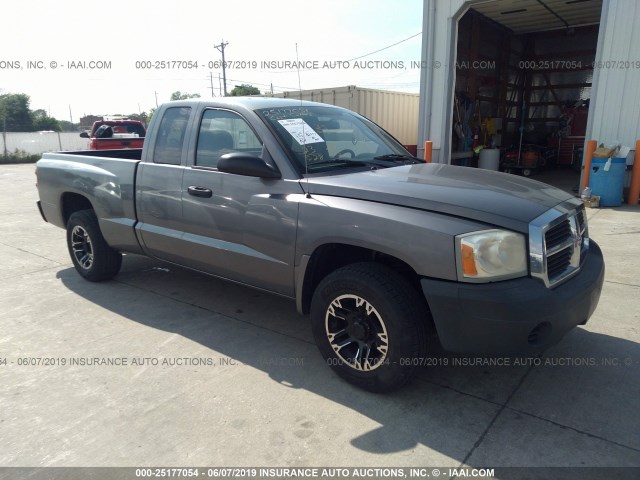 1D7HE22K55S273189 - 2005 DODGE DAKOTA GRAY photo 1