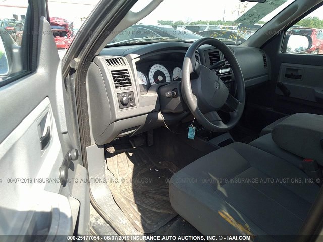 1D7HE22K55S273189 - 2005 DODGE DAKOTA GRAY photo 7