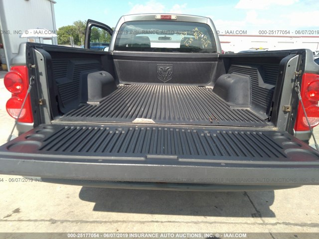 1D7HE22K55S273189 - 2005 DODGE DAKOTA GRAY photo 8