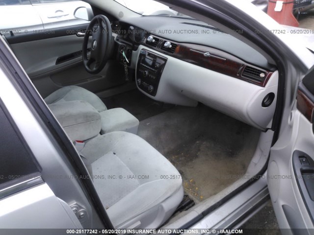 2G1WT58NX81209608 - 2008 CHEVROLET IMPALA LT SILVER photo 5