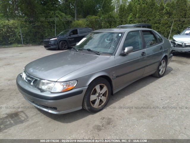 YS3DF58KX22011607 - 2002 SAAB 9-3 SE GRAY photo 2