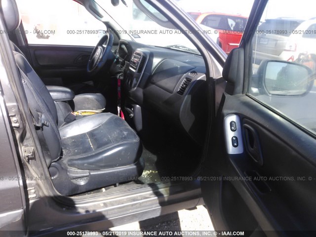 1FMCU941X4KA54923 - 2004 FORD ESCAPE LIMITED GRAY photo 5