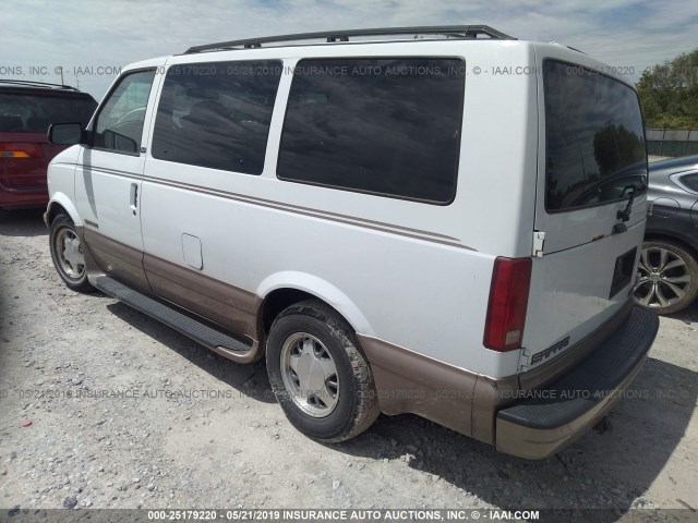 1GKDM19X72B510093 - 2002 GMC SAFARI XT WHITE photo 3