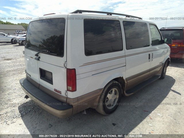 1GKDM19X72B510093 - 2002 GMC SAFARI XT WHITE photo 4