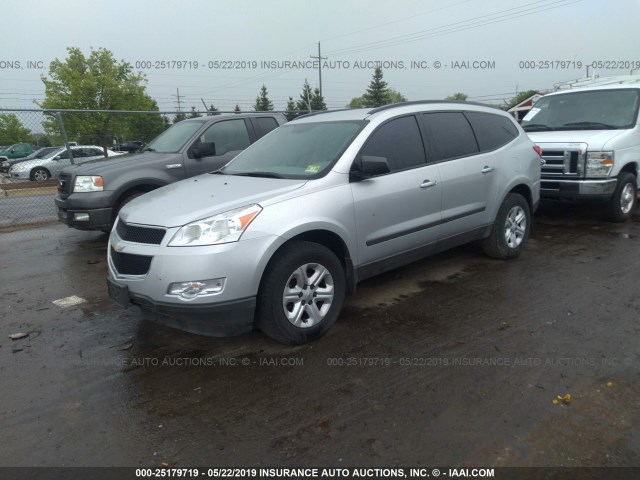 1GNKRFED4BJ136567 - 2011 CHEVROLET TRAVERSE LS SILVER photo 2