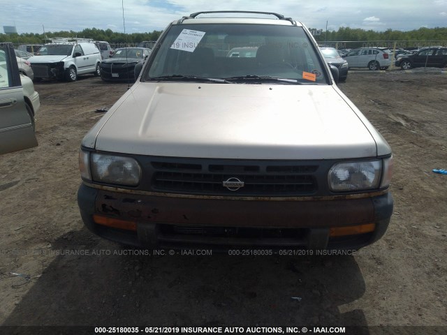 JN8AR05Y9VW132773 - 1997 NISSAN PATHFINDER LE/SE/XE Champagne photo 6