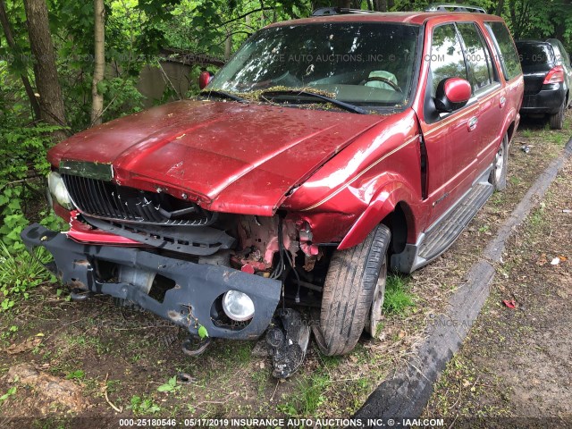 5LMFU28R42LJ18611 - 2002 LINCOLN NAVIGATOR Rouge photo 2