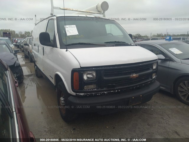 1GCGG25R5Y1251793 - 2000 CHEVROLET EXPRESS G2500  WHITE photo 1