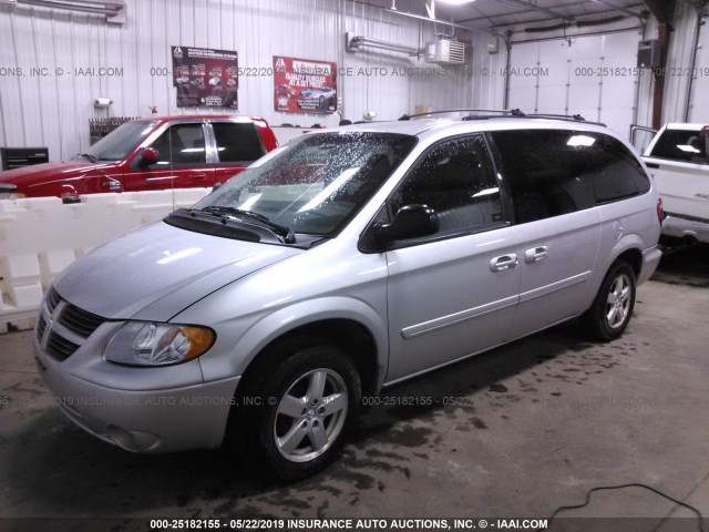 2D4GP44L96R654177 - 2006 DODGE GRAND CARAVAN SXT SILVER photo 2