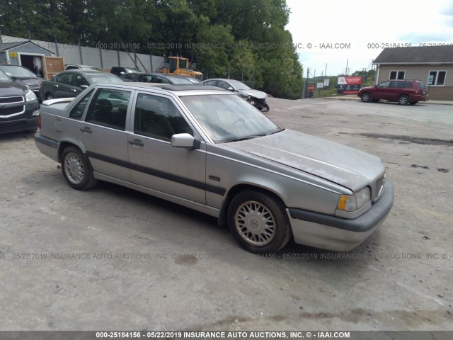 YV1LS5503R2136793 - 1994 VOLVO 850 SILVER photo 1