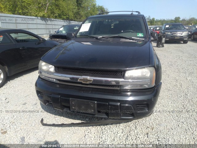 1GNDT13S552261106 - 2005 CHEVROLET TRAILBLAZER LS/LT BLACK photo 6