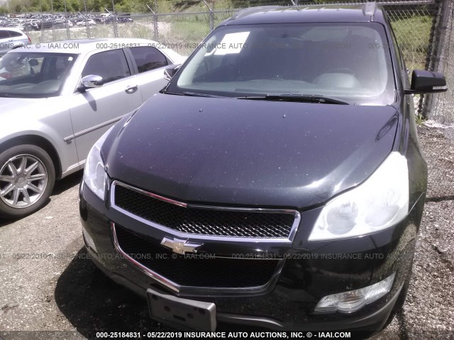 1GNEV23D39S130400 - 2009 CHEVROLET TRAVERSE LT BLACK photo 6