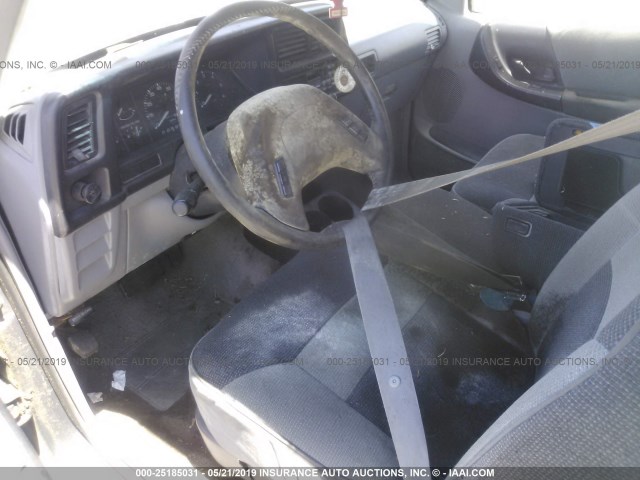 4F4CR16X2RTM53228 - 1994 MAZDA B4000 CAB PLUS GRAY photo 5