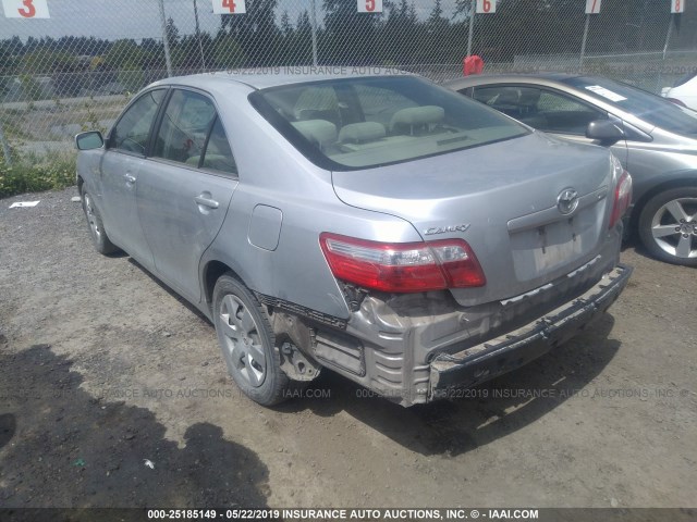 JTNBE46K573073931 - 2007 TOYOTA CAMRY CE/LE/XLE/SE 银色 照片 3