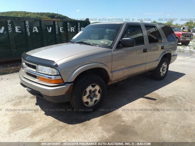 1GNDT13X34K118200 - 2004 CHEVROLET BLAZER Pewter photo 2