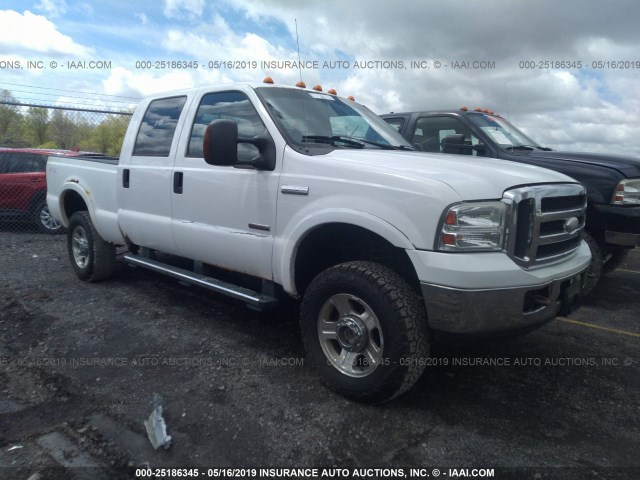 1FTWW31P75EA48434 - 2005 FORD F350 SRW SUPER DUTY WHITE photo 1