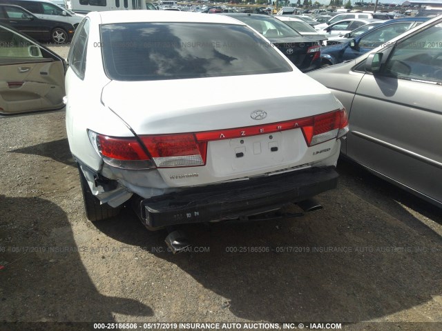 KMHFC46F57A200716 - 2007 HYUNDAI AZERA SE/LIMITED WHITE photo 6