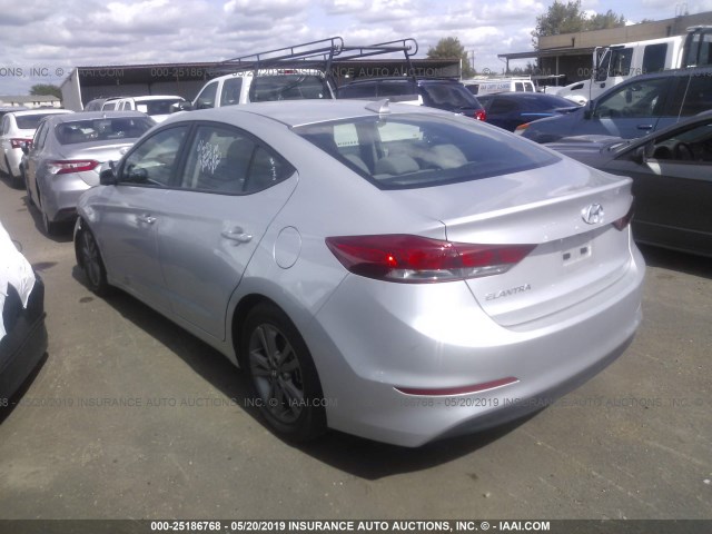 5NPD84LF5JH326012 - 2018 HYUNDAI ELANTRA SEL/VALUE/LIMITED SILVER photo 3