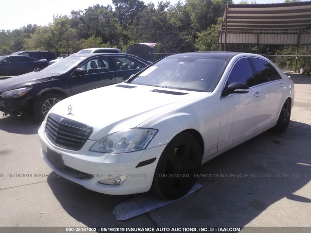 WDDNG71X27A015115 - 2007 MERCEDES-BENZ S 550 WHITE photo 2