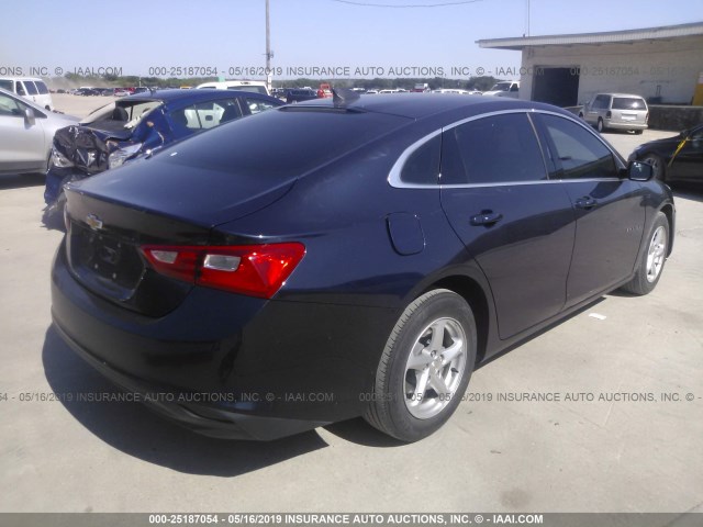 1G1ZB5ST3HF215203 - 2017 CHEVROLET MALIBU LS Қою көк фото 4