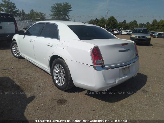 2C3CCAAG0EH380504 - 2014 CHRYSLER 300 WHITE photo 3