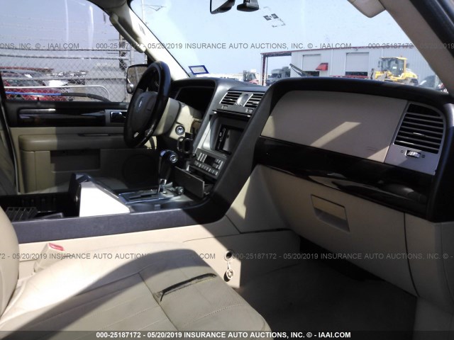 5LMFU27576LJ25797 - 2006 LINCOLN NAVIGATOR 白色 照片 5