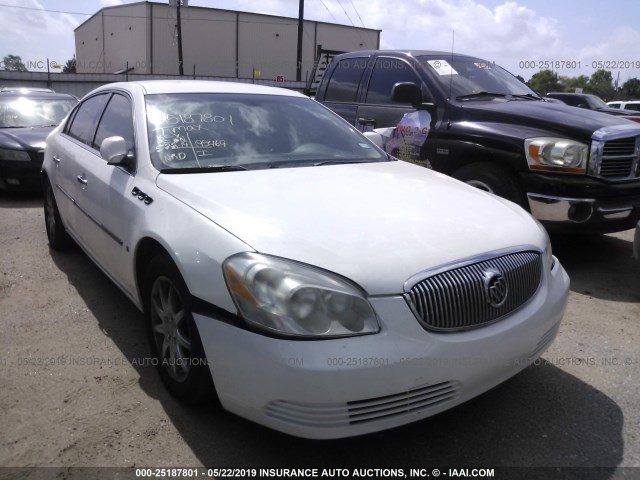 1G4HD57227U108825 - 2007 BUICK LUCERNE CXL WHITE photo 1