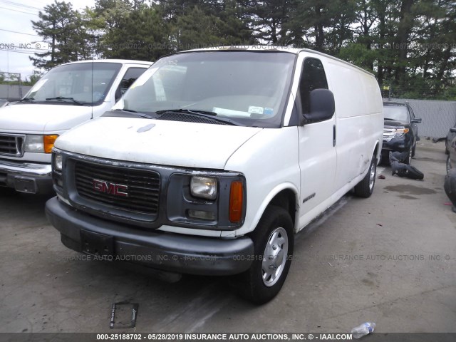 1GTGG29W011190021 - 2001 GMC SAVANA G2500 WHITE photo 2