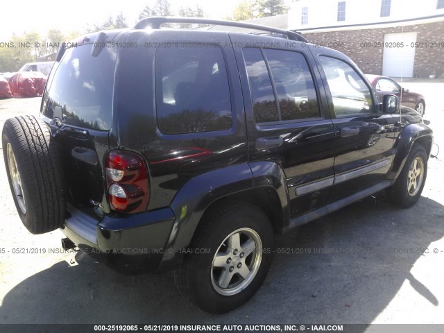 1J8GL38K85W644002 - 2005 JEEP LIBERTY RENEGADE 黑色 照片 4
