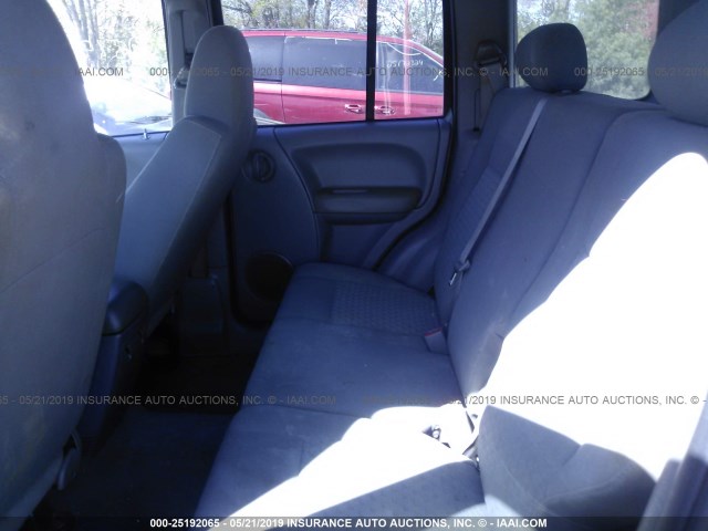 1J8GL38K85W644002 - 2005 JEEP LIBERTY RENEGADE 黑色 照片 8