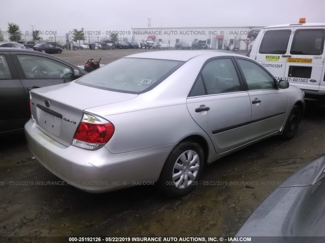 4T1BE32K75U555646 - 2005 TOYOTA CAMRY LE/XLE/SE SILVER photo 4