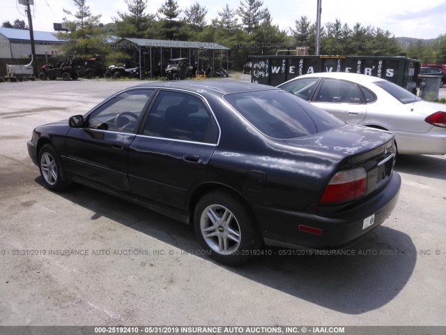 1HGCE6678VA019436 - 1997 HONDA ACCORD EX/EX-R BLACK photo 3