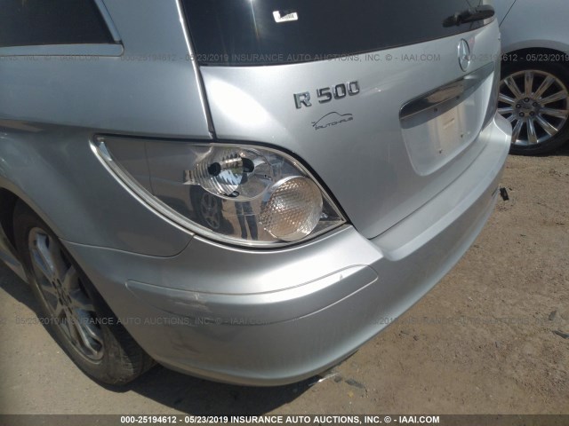 4JGCB75E16A019157 - 2006 MERCEDES-BENZ R 500 SILVER photo 6