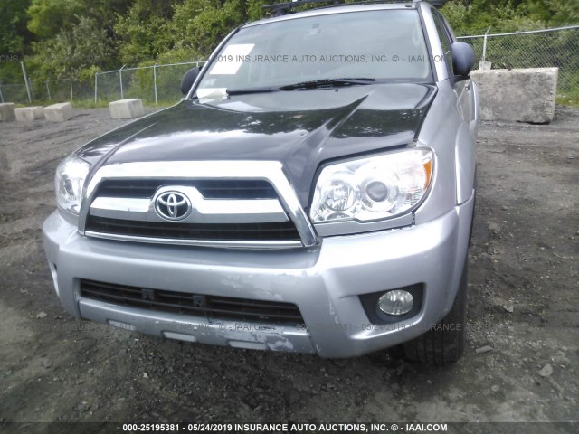 JTEZU14R268049135 - 2006 TOYOTA 4RUNNER SR5/SPORT SILVER photo 6