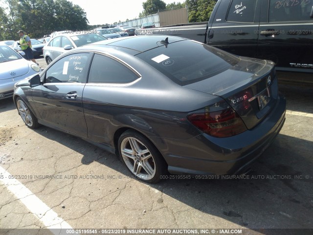 WDDGJ4HB1DG095275 - 2013 MERCEDES-BENZ C 250 GRAY photo 3