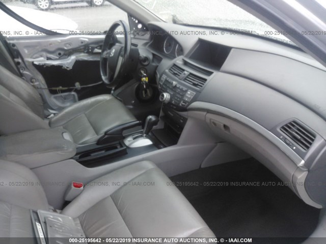 1HGCP3F81AA002019 - 2010 HONDA ACCORD EXL SILVER photo 5