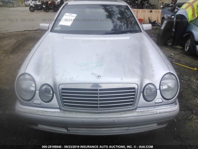 WDBJF70F7WA699922 - 1998 MERCEDES-BENZ E 430 SILVER photo 6