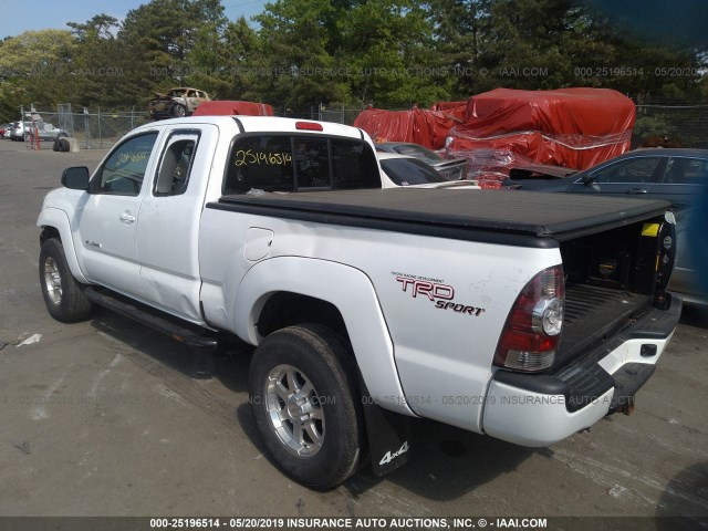 5TFUU4EN1DX079502 - 2013 TOYOTA TACOMA WHITE photo 3