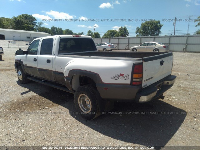 1GCJK33205F801500 - 2005 CHEVROLET SILVERADO K3500 WHITE photo 3