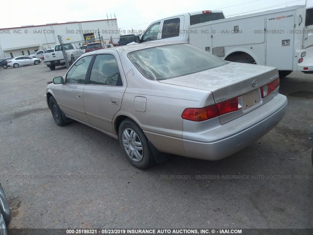4T1BF22K5YU939761 - 2000 TOYOTA CAMRY LE/XLE TAN photo 3