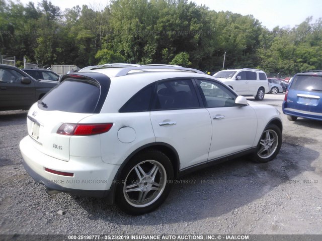 JNRAS08W54X223624 - 2004 INFINITI FX35 WHITE photo 4