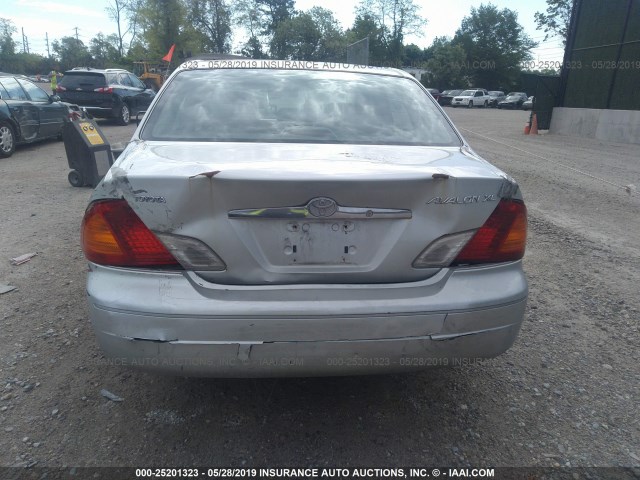 4T1BF28B21U138475 - 2001 TOYOTA AVALON XL/XLS SILVER photo 6