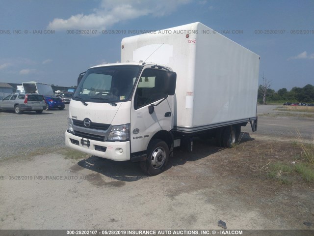 JHHYDM1H8HK003471 - 2017 HINO 155 WHITE photo 2