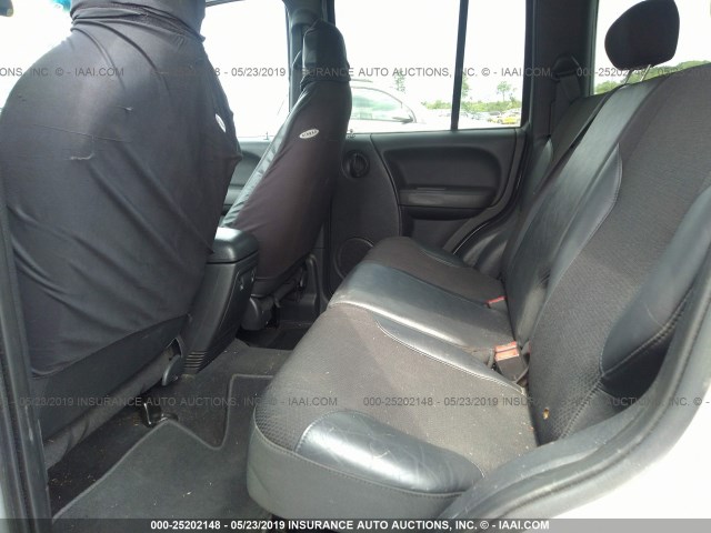 1J4GK38K03W717218 - 2003 JEEP LIBERTY RENEGADE SILVER photo 8