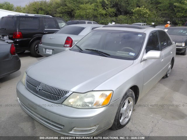 4T1BF28B5YU042124 - 2000 TOYOTA AVALON XL/XLS SILVER photo 2