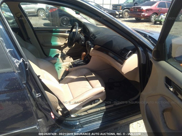 WBAAR3346YJM01632 - 2000 BMW 323 IT BLUE photo 5