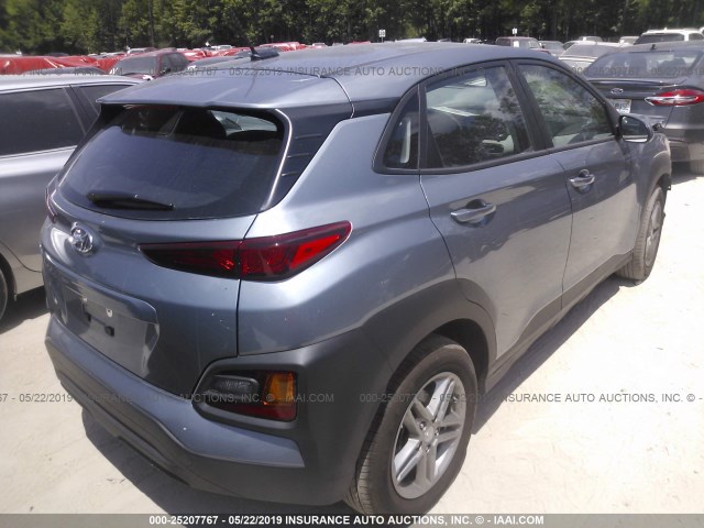 KM8K12AA4KU257338 - 2019 HYUNDAI KONA SE Light Blue photo 4