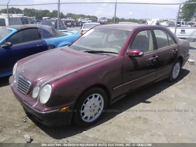 WDBJF65J21B260430 - 2001 MERCEDES-BENZ E 320 RED photo 2