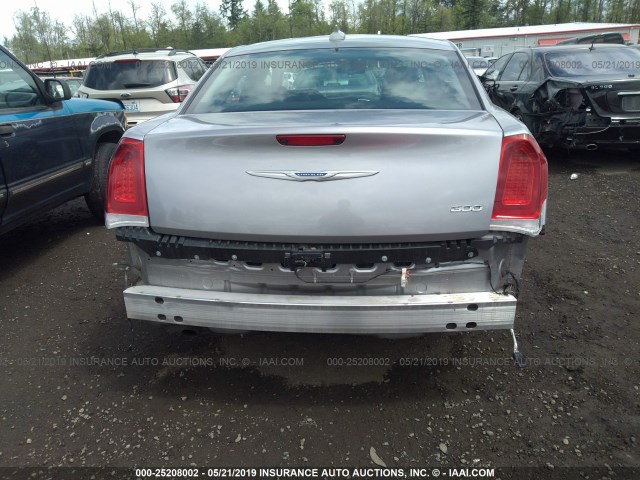 2C3CCAEG5JH264381 - 2018 CHRYSLER 300 LIMITED SILVER photo 6