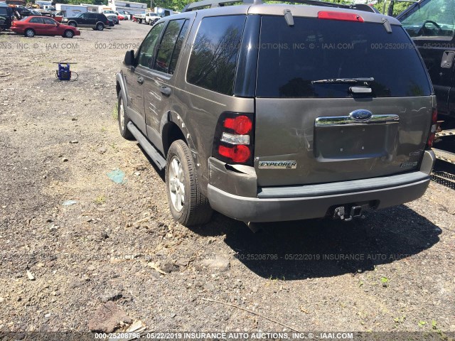 1FMEU73E66UB46734 - 2006 FORD EXPLORER XLT BEIGE photo 3